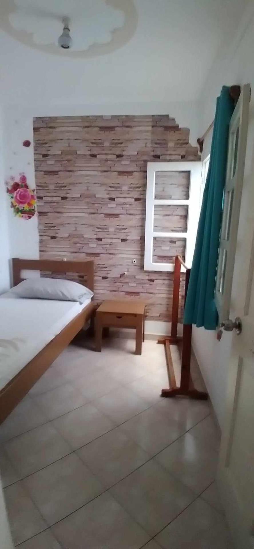 Pensao Domingas Hotel Сао Филипе Екстериор снимка